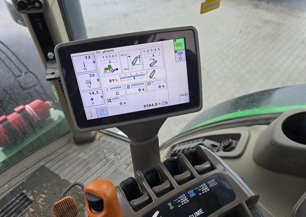 John Deere 8270R - Traktori: kuva John Deere 8270R - Traktori John Deere 8270R - Traktori: kuva John Deere 8270R - Traktori