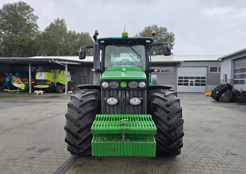 John Deere 8270R - Traktori: kuva John Deere 8270R - Traktori John Deere 8270R - Traktori: kuva John Deere 8270R - Traktori