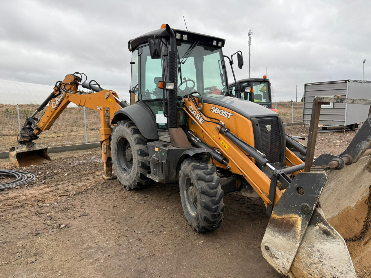 CASE 580 ST - Kaivuri-trukki: kuva CASE 580 ST - Kaivuri-trukki CASE 580 ST - Kaivuri-trukki: kuva CASE 580 ST - Kaivuri-trukki