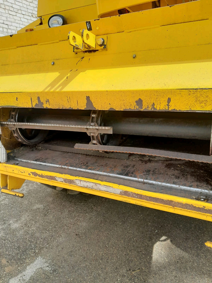 New Holland TC5070 - Leikkuupuimuri: kuva New Holland TC5070 - Leikkuupuimuri New Holland TC5070 - Leikkuupuimuri: kuva New Holland TC5070 - Leikkuupuimuri