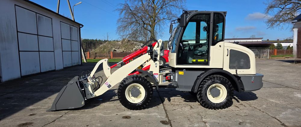 Inny Schäfi Pro ZL 15 - Pyöräkuormaaja: kuva Inny Schäfi Pro ZL 15 - Pyöräkuormaaja Inny Schäfi Pro ZL 15 - Pyöräkuormaaja: kuva Inny Schäfi Pro ZL 15 - Pyöräkuormaaja