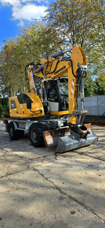 Liebherr A 914 COMPACT - Pyöräalustainen kaivinkone: kuva Liebherr A 914 COMPACT - Pyöräalustainen kaivinkone Liebherr A 914 COMPACT - Pyöräalustainen kaivinkone: kuva Liebherr A 914 COMPACT - Pyöräalustainen kaivinkone