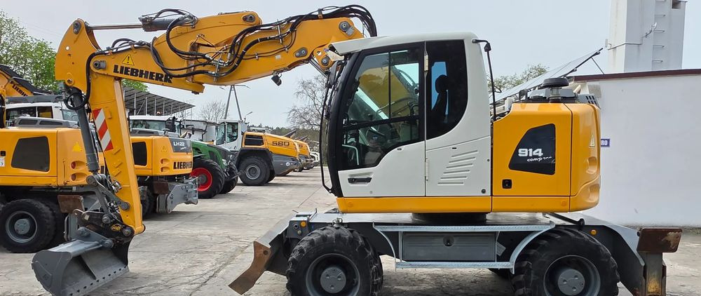 Liebherr A 914 COMPACT - Pyöräalustainen kaivinkone: kuva Liebherr A 914 COMPACT - Pyöräalustainen kaivinkone Liebherr A 914 COMPACT - Pyöräalustainen kaivinkone: kuva Liebherr A 914 COMPACT - Pyöräalustainen kaivinkone