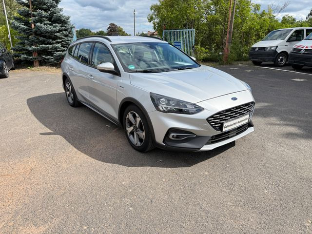 Ford Focus Turnier Active - Farmari: kuva Ford Focus Turnier Active - Farmari Ford Focus Turnier Active - Farmari: kuva Ford Focus Turnier Active - Farmari