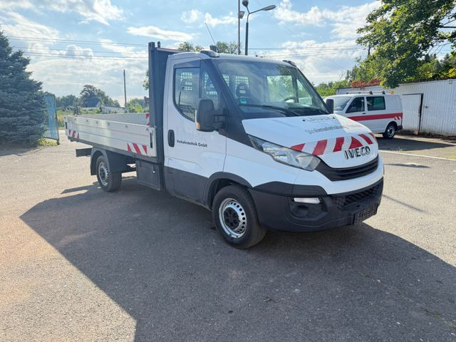 Iveco Daily 35 S 12 - Avolava pakettiauto: kuva Iveco Daily 35 S 12 - Avolava pakettiauto Iveco Daily 35 S 12 - Avolava pakettiauto: kuva Iveco Daily 35 S 12 - Avolava pakettiauto