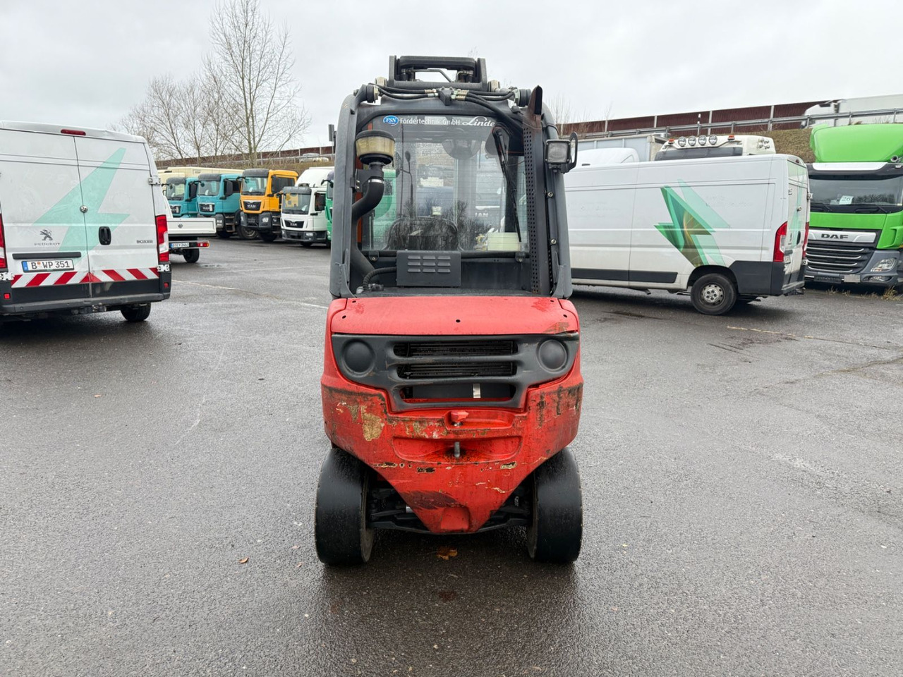 Linde H 30D-01 mit Drehgerät - Dieseltrukki: kuva Linde H 30D-01 mit Drehgerät - Dieseltrukki Linde H 30D-01 mit Drehgerät - Dieseltrukki: kuva Linde H 30D-01 mit Drehgerät - Dieseltrukki