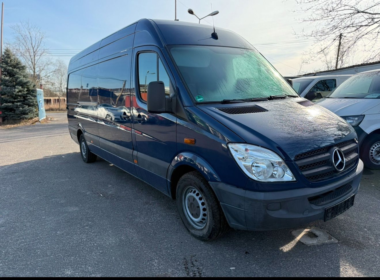 Mercedes-Benz Sprinter Kasten 316 CDI - Pakettiauto: kuva Mercedes-Benz Sprinter Kasten 316 CDI - Pakettiauto Mercedes-Benz Sprinter Kasten 316 CDI - Pakettiauto: kuva Mercedes-Benz Sprinter Kasten 316 CDI - Pakettiauto