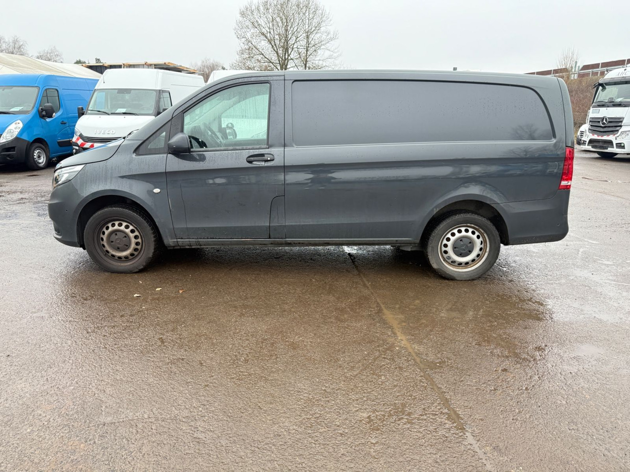 Mercedes-Benz Vito Kasten 119 CDI/BT 4x4 lang MOTORSCHADEN - Pikkubussi: kuva Mercedes-Benz Vito Kasten 119 CDI/BT 4x4 lang MOTORSCHADEN - Pikkubussi Mercedes-Benz Vito Kasten 119 CDI/BT 4x4 lang MOTORSCHADEN - Pikkubussi: kuva Mercedes-Benz Vito Kasten 119 CDI/BT 4x4 lang MOTORSCHADEN - Pikkubussi