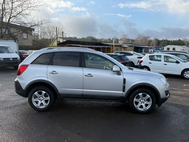 Opel Antara Cosmo 4x4 - Sedan: kuva Opel Antara Cosmo 4x4 - Sedan Opel Antara Cosmo 4x4 - Sedan: kuva Opel Antara Cosmo 4x4 - Sedan