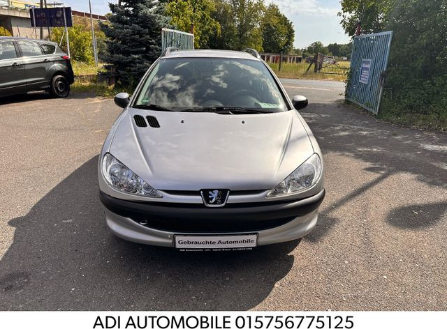 Peugeot 206 SW Grand Filou Cool - Farmari: kuva Peugeot 206 SW Grand Filou Cool - Farmari Peugeot 206 SW Grand Filou Cool - Farmari: kuva Peugeot 206 SW Grand Filou Cool - Farmari