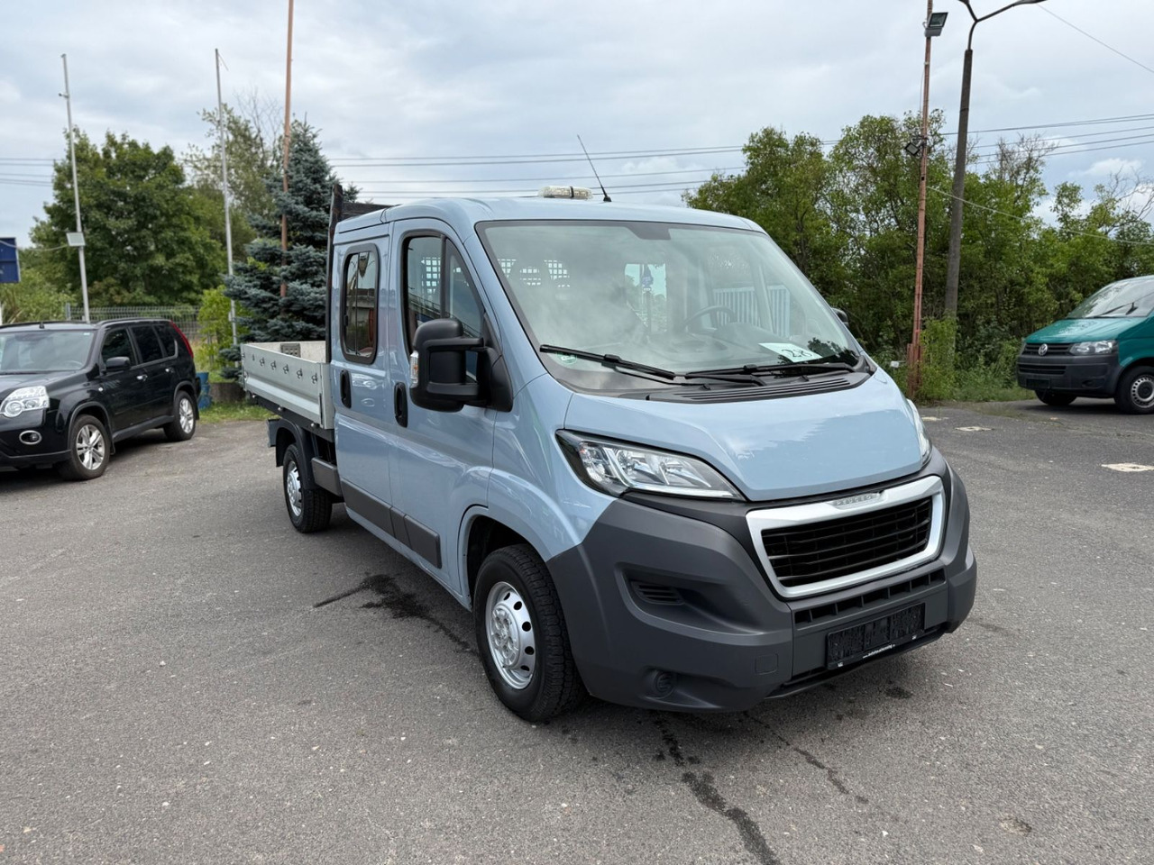 Peugeot Boxer Pritsche Doka. 333 L2 BlueHDi 110 - Avolava pakettiauto: kuva Peugeot Boxer Pritsche Doka. 333 L2 BlueHDi 110 - Avolava pakettiauto Peugeot Boxer Pritsche Doka. 333 L2 BlueHDi 110 - Avolava pakettiauto: kuva Peugeot Boxer Pritsche Doka. 333 L2 BlueHDi 110 - Avolava pakettiauto