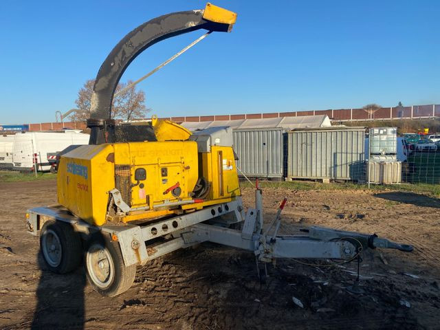 Schliesling 550 MX Holzhäcksler - Hakkuri: kuva Schliesling 550 MX Holzhäcksler - Hakkuri Schliesling 550 MX Holzhäcksler - Hakkuri: kuva Schliesling 550 MX Holzhäcksler - Hakkuri