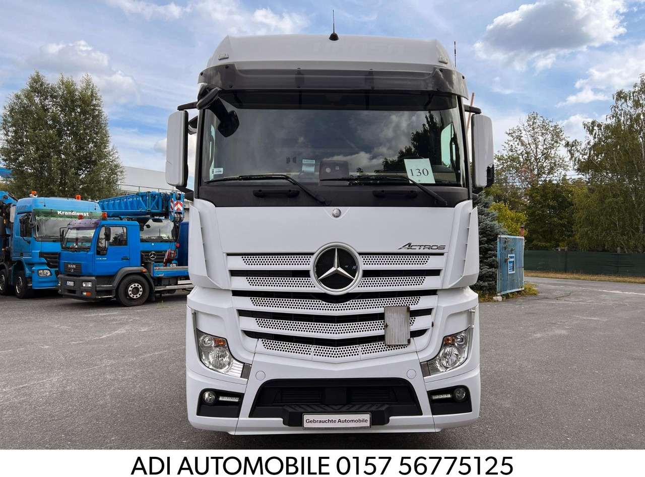 Mercedes-Benz Actros 1845 - Vetopöytäauto: kuva  Mercedes-Benz Actros 1845 - Vetopöytäauto Mercedes-Benz Actros 1845 - Vetopöytäauto: kuva  Mercedes-Benz Actros 1845 - Vetopöytäauto