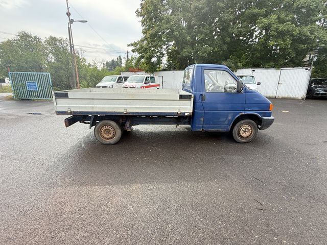 Volkswagen T4 2.5 TDI - Avolava pakettiauto: kuva Volkswagen T4 2.5 TDI - Avolava pakettiauto Volkswagen T4 2.5 TDI - Avolava pakettiauto: kuva Volkswagen T4 2.5 TDI - Avolava pakettiauto