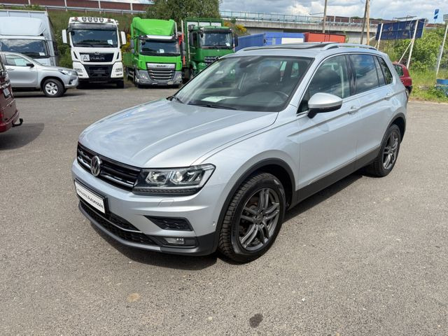 Volkswagen Tiguan Highline BMT/Start-Stopp 4Motion - Maasturi/ Katumaasturi: kuva Volkswagen Tiguan Highline BMT/Start-Stopp 4Motion - Maasturi/ Katumaasturi Volkswagen Tiguan Highline BMT/Start-Stopp 4Motion - Maasturi/ Katumaasturi: kuva Volkswagen Tiguan Highline BMT/Start-Stopp 4Motion - Maasturi/ Katumaasturi