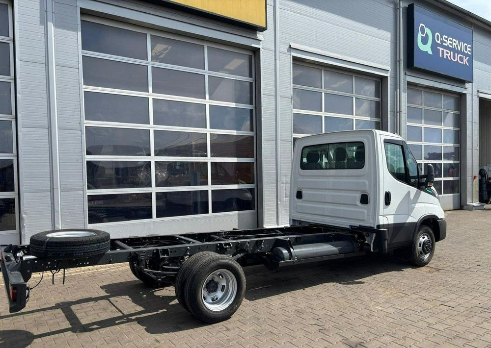 Iveco Daily CNG - Kuorma-auto alusta: kuva Iveco Daily CNG - Kuorma-auto alusta Iveco Daily CNG - Kuorma-auto alusta: kuva Iveco Daily CNG - Kuorma-auto alusta