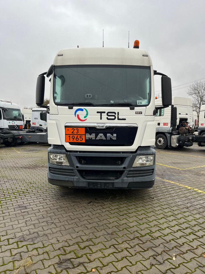 MAN TGS 18.400 - Vetopöytäauto: kuva MAN TGS 18.400 - Vetopöytäauto MAN TGS 18.400 - Vetopöytäauto: kuva MAN TGS 18.400 - Vetopöytäauto