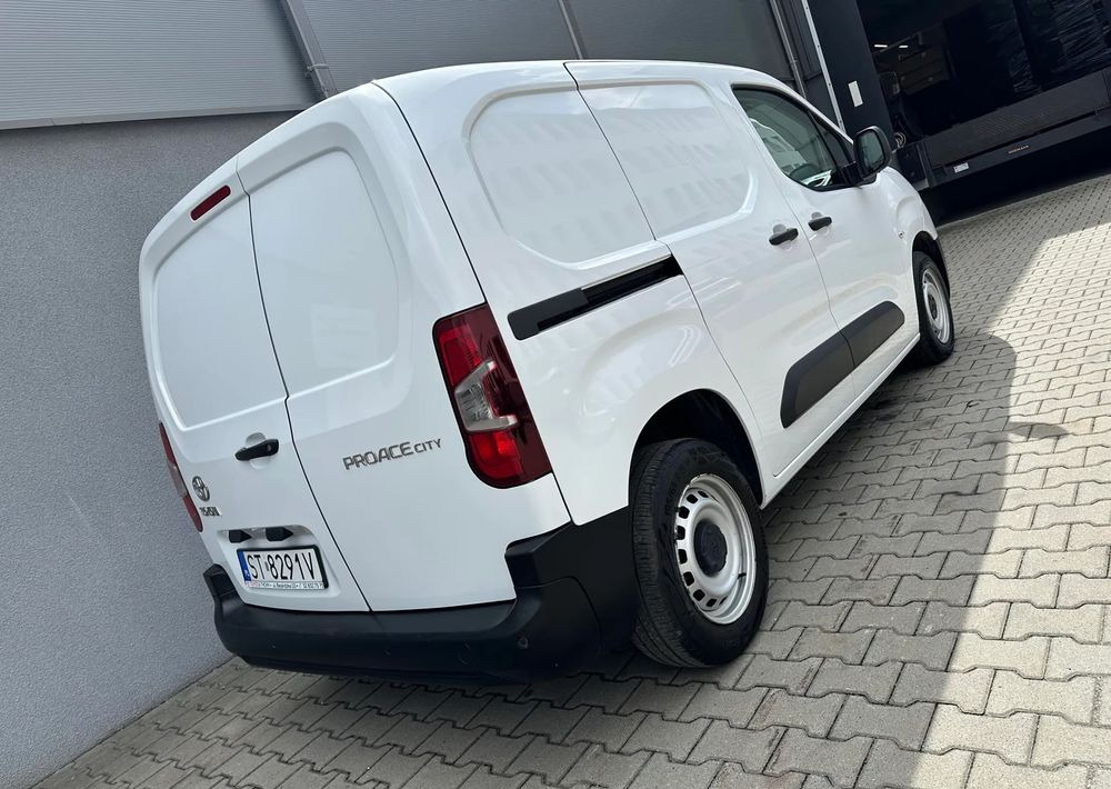Toyota PROACE City - Pieni pakettiauto: kuva Toyota PROACE City - Pieni pakettiauto Toyota PROACE City - Pieni pakettiauto: kuva Toyota PROACE City - Pieni pakettiauto