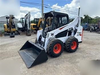 BOBCAT S590 - Liukuohjattu kuormaaja: kuva BOBCAT S590 - Liukuohjattu kuormaaja BOBCAT S590 - Liukuohjattu kuormaaja: kuva BOBCAT S590 - Liukuohjattu kuormaaja