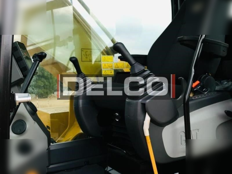 Uusi Telakaivukone CATERPILLAR 323D3: kuva Uusi Telakaivukone CATERPILLAR 323D3