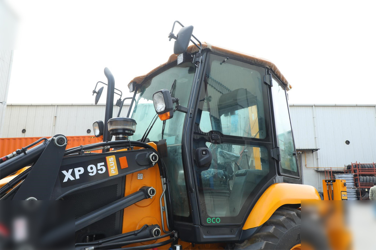 DELCO XP95 PLUS - Kaivuri-trukki: kuva DELCO XP95 PLUS - Kaivuri-trukki DELCO XP95 PLUS - Kaivuri-trukki: kuva DELCO XP95 PLUS - Kaivuri-trukki