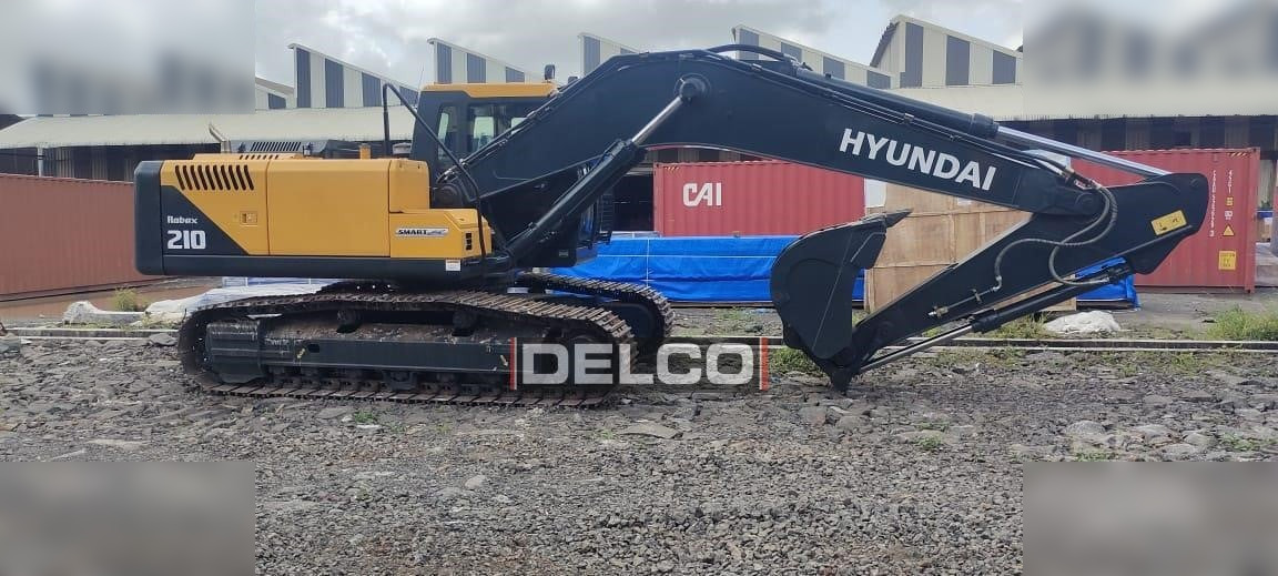 HYUNDAI ROBEX 210 - Telakaivukone: kuva HYUNDAI ROBEX 210 - Telakaivukone HYUNDAI ROBEX 210 - Telakaivukone: kuva HYUNDAI ROBEX 210 - Telakaivukone