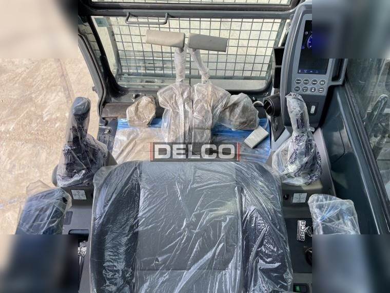 Uusi Telakaivukone HYUNDAI ROBEX 215L SMART: kuva Uusi Telakaivukone HYUNDAI ROBEX 215L SMART