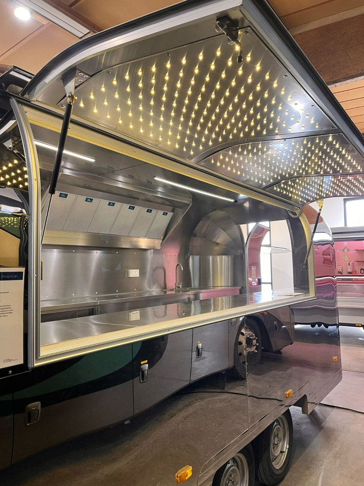 Esselmann Delistar Foodtruck 6000 ähn. Airstream - Myyntivaunu: kuva Esselmann Delistar Foodtruck 6000 ähn. Airstream - Myyntivaunu Esselmann Delistar Foodtruck 6000 ähn. Airstream - Myyntivaunu: kuva Esselmann Delistar Foodtruck 6000 ähn. Airstream - Myyntivaunu