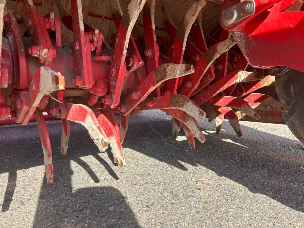 Grimme GF 400 - Sadonkorjuukone: kuva Grimme GF 400 - Sadonkorjuukone Grimme GF 400 - Sadonkorjuukone: kuva Grimme GF 400 - Sadonkorjuukone