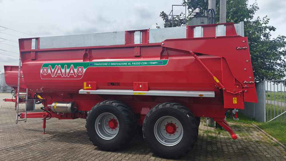 VAIA NL160 (2 axle trailer) - Maatalous kippiperävaunu: kuva VAIA NL160 (2 axle trailer) - Maatalous kippiperävaunu VAIA NL160 (2 axle trailer) - Maatalous kippiperävaunu: kuva VAIA NL160 (2 axle trailer) - Maatalous kippiperävaunu