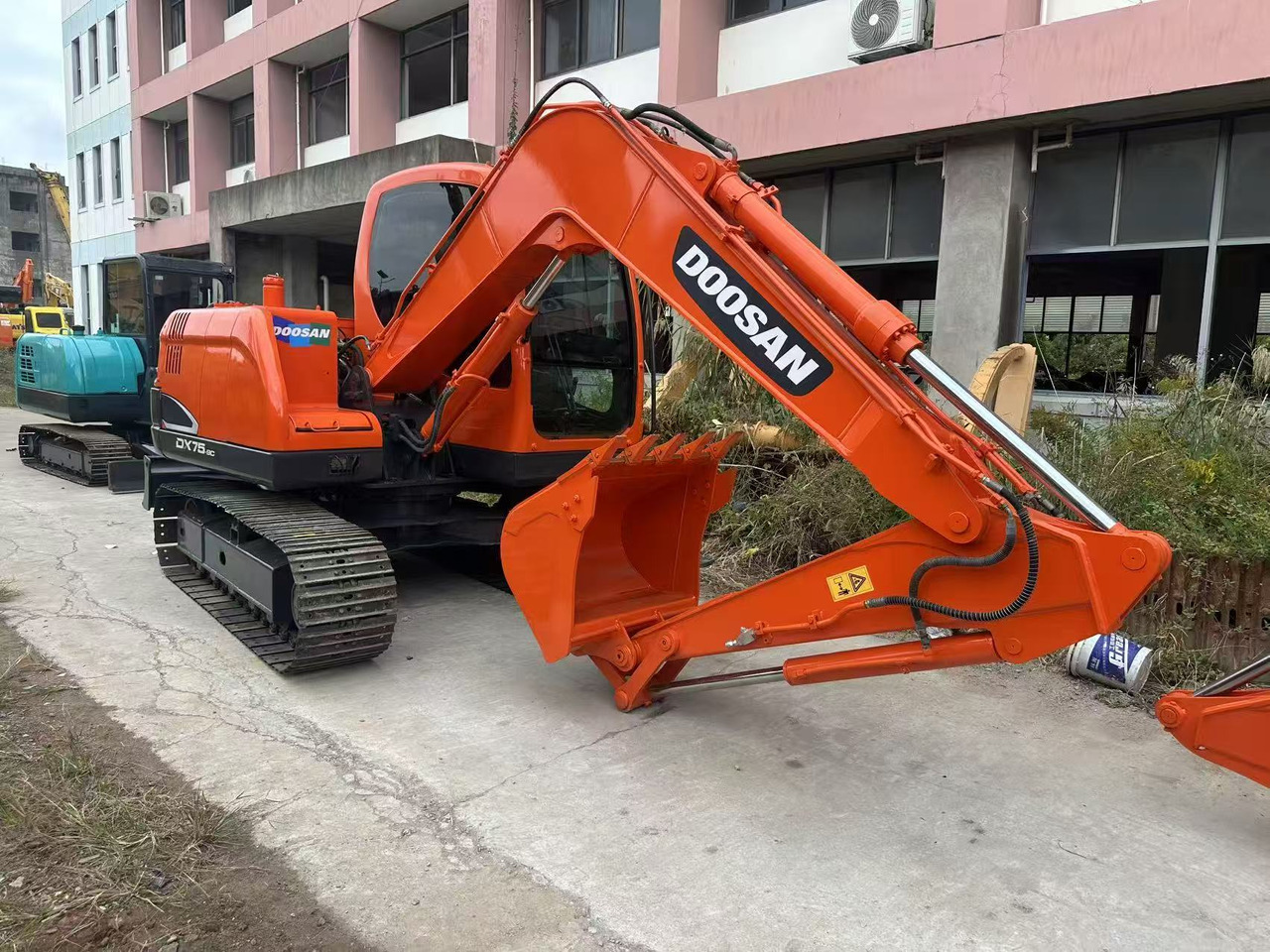 Doosan DX75 - Telakaivukone: kuva Doosan DX75 - Telakaivukone Doosan DX75 - Telakaivukone: kuva Doosan DX75 - Telakaivukone