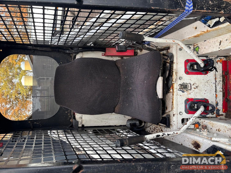 Bobcat S70 Bak en palletvorken - Kuormaaja: kuva Bobcat S70 Bak en palletvorken - Kuormaaja Bobcat S70 Bak en palletvorken - Kuormaaja: kuva Bobcat S70 Bak en palletvorken - Kuormaaja