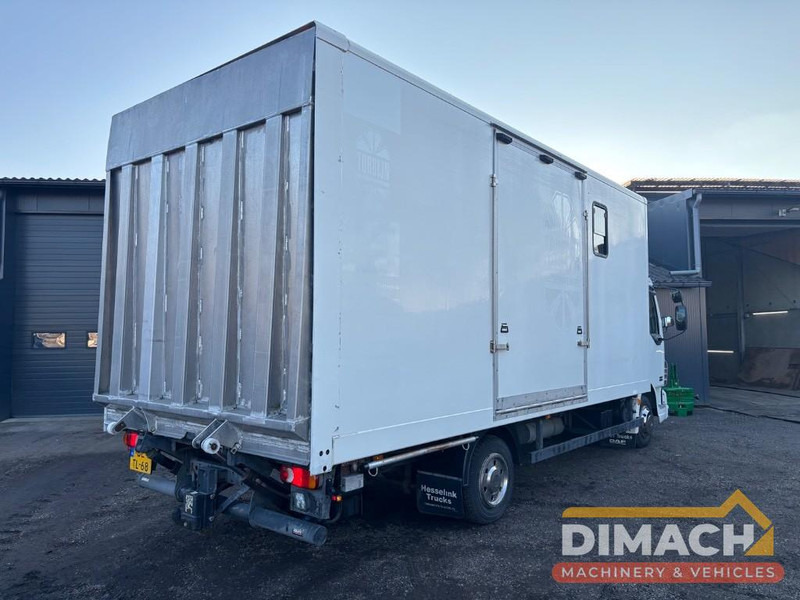 DAF FA LF45.150 4 paards, laadlift. Horsetruck NL truck - Hevosauto: kuva DAF FA LF45.150 4 paards, laadlift. Horsetruck NL truck - Hevosauto DAF FA LF45.150 4 paards, laadlift. Horsetruck NL truck - Hevosauto: kuva DAF FA LF45.150 4 paards, laadlift. Horsetruck NL truck - Hevosauto