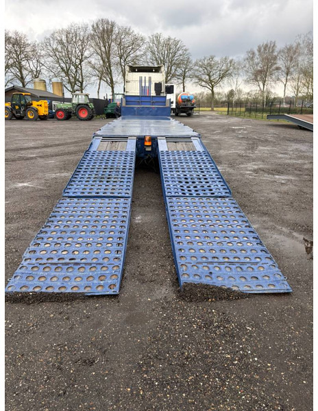 Nooteboom Lowloader tieflader 3 assen leaf spring, laadklep - Apuvaunu puoliperävaunu: kuva Nooteboom Lowloader tieflader 3 assen leaf spring, laadklep - Apuvaunu puoliperävaunu Nooteboom Lowloader tieflader 3 assen leaf spring, laadklep - Apuvaunu puoliperävaunu: kuva Nooteboom Lowloader tieflader 3 assen leaf spring, laadklep - Apuvaunu puoliperävaunu