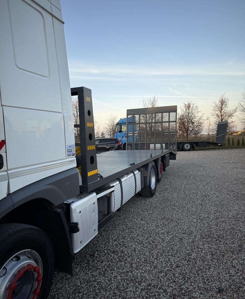 DAF XF 460 - Kuljetin kuorma-auto: kuva DAF XF 460 - Kuljetin kuorma-auto DAF XF 460 - Kuljetin kuorma-auto: kuva DAF XF 460 - Kuljetin kuorma-auto