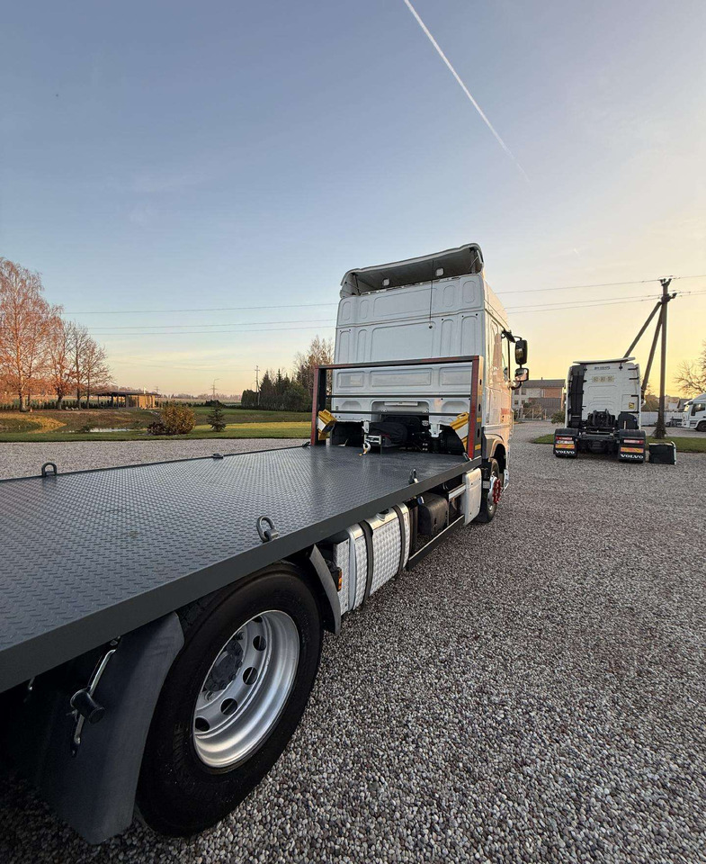 DAF XF 460 - Kuljetin kuorma-auto: kuva DAF XF 460 - Kuljetin kuorma-auto DAF XF 460 - Kuljetin kuorma-auto: kuva DAF XF 460 - Kuljetin kuorma-auto