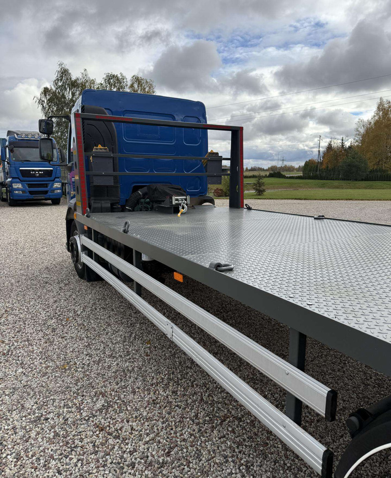 Volvo FL 250 - Kuljetin kuorma-auto: kuva  Volvo FL 250 - Kuljetin kuorma-auto Volvo FL 250 - Kuljetin kuorma-auto: kuva  Volvo FL 250 - Kuljetin kuorma-auto