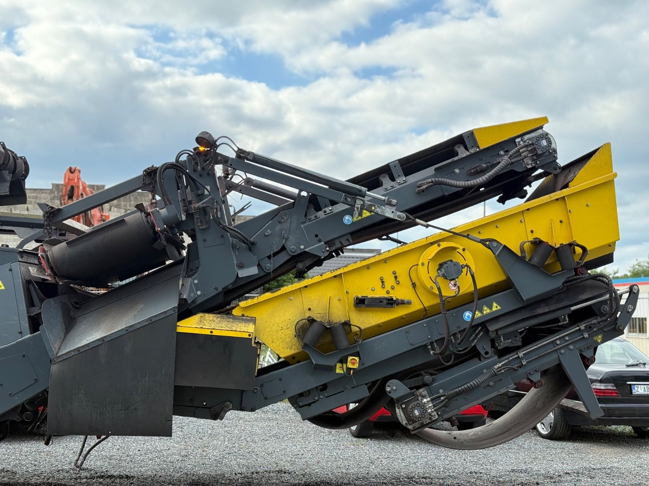 Leasing  KEESTRACK R3H Mobile Brecheranlage mit Siebmodul KEESTRACK R3H Mobile Brecheranlage mit Siebmodul: kuva Leasing  KEESTRACK R3H Mobile Brecheranlage mit Siebmodul KEESTRACK R3H Mobile Brecheranlage mit Siebmodul
