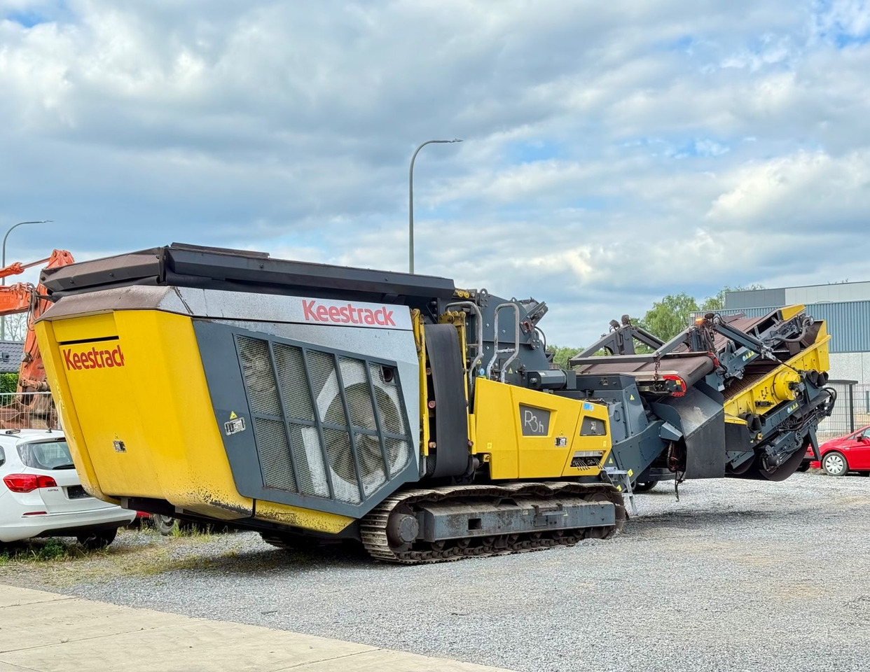 Leasing  KEESTRACK R3H Mobile Brecheranlage mit Siebmodul KEESTRACK R3H Mobile Brecheranlage mit Siebmodul: kuva Leasing  KEESTRACK R3H Mobile Brecheranlage mit Siebmodul KEESTRACK R3H Mobile Brecheranlage mit Siebmodul