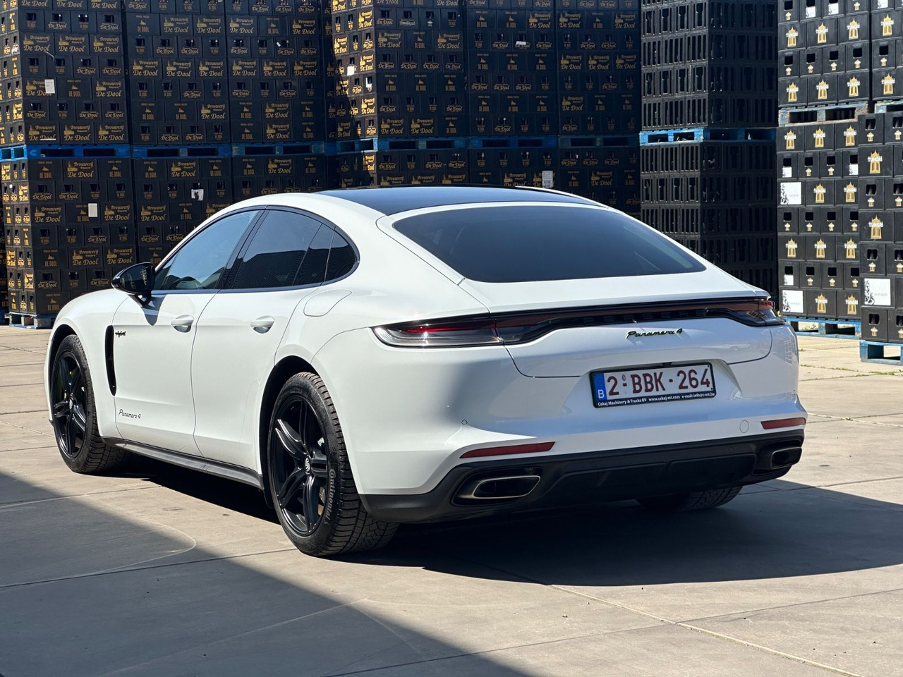 Porsche Panamera 4 E-Hybrid - Henkilöauto: kuva Porsche Panamera 4 E-Hybrid - Henkilöauto Porsche Panamera 4 E-Hybrid - Henkilöauto: kuva Porsche Panamera 4 E-Hybrid - Henkilöauto