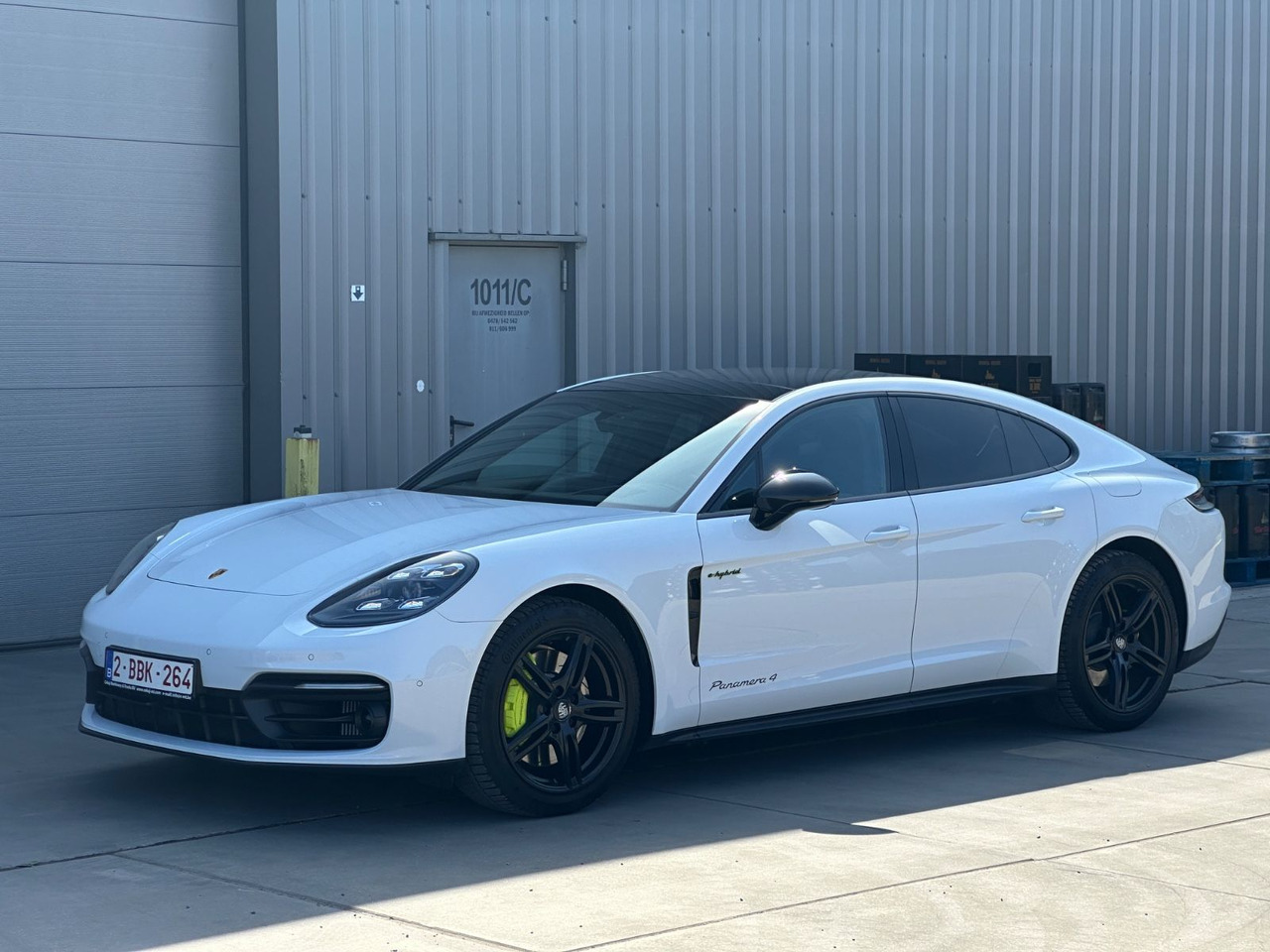 Porsche Panamera 4 E-Hybrid - Henkilöauto: kuva Porsche Panamera 4 E-Hybrid - Henkilöauto Porsche Panamera 4 E-Hybrid - Henkilöauto: kuva Porsche Panamera 4 E-Hybrid - Henkilöauto