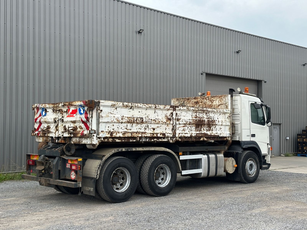 Volvo FM 420 - Koukkulava kuorma-auto: kuva  Volvo FM 420 - Koukkulava kuorma-auto Volvo FM 420 - Koukkulava kuorma-auto: kuva  Volvo FM 420 - Koukkulava kuorma-auto