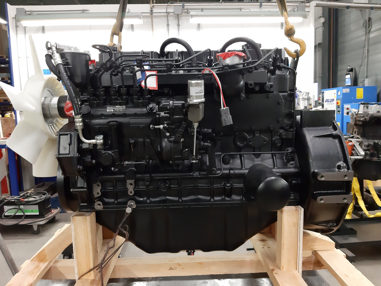 Mitsubishi New engine S6S 70Kw @ 2500 rpm - Moottori - Kaivuri: kuva Mitsubishi New engine S6S 70Kw @ 2500 rpm - Moottori - Kaivuri Mitsubishi New engine S6S 70Kw @ 2500 rpm - Moottori - Kaivuri: kuva Mitsubishi New engine S6S 70Kw @ 2500 rpm - Moottori - Kaivuri