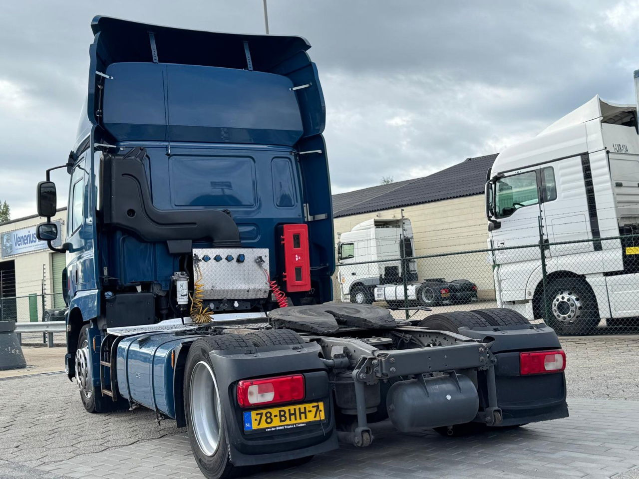 DAF CF 400 / Bj. 2016 / Euro 6 / Automaat - Vetopöytäauto: kuva DAF CF 400 / Bj. 2016 / Euro 6 / Automaat - Vetopöytäauto DAF CF 400 / Bj. 2016 / Euro 6 / Automaat - Vetopöytäauto: kuva DAF CF 400 / Bj. 2016 / Euro 6 / Automaat - Vetopöytäauto