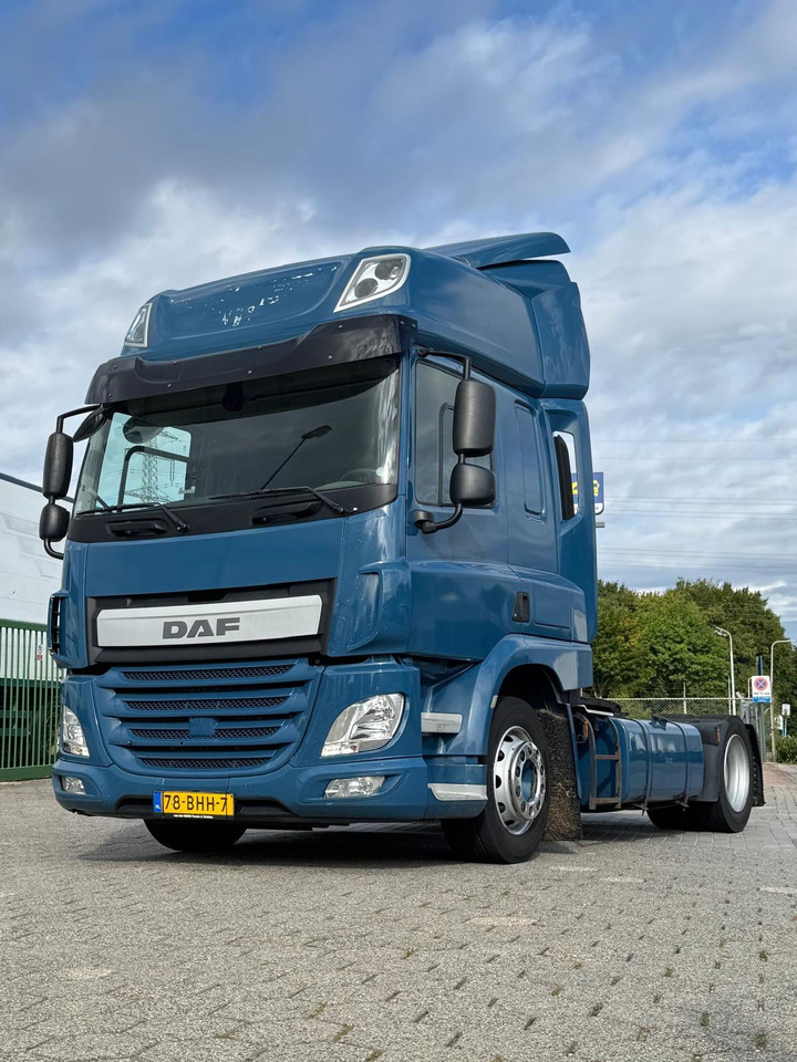 DAF CF 400 / Bj. 2016 / Euro 6 / Automaat - Vetopöytäauto: kuva DAF CF 400 / Bj. 2016 / Euro 6 / Automaat - Vetopöytäauto DAF CF 400 / Bj. 2016 / Euro 6 / Automaat - Vetopöytäauto: kuva DAF CF 400 / Bj. 2016 / Euro 6 / Automaat - Vetopöytäauto