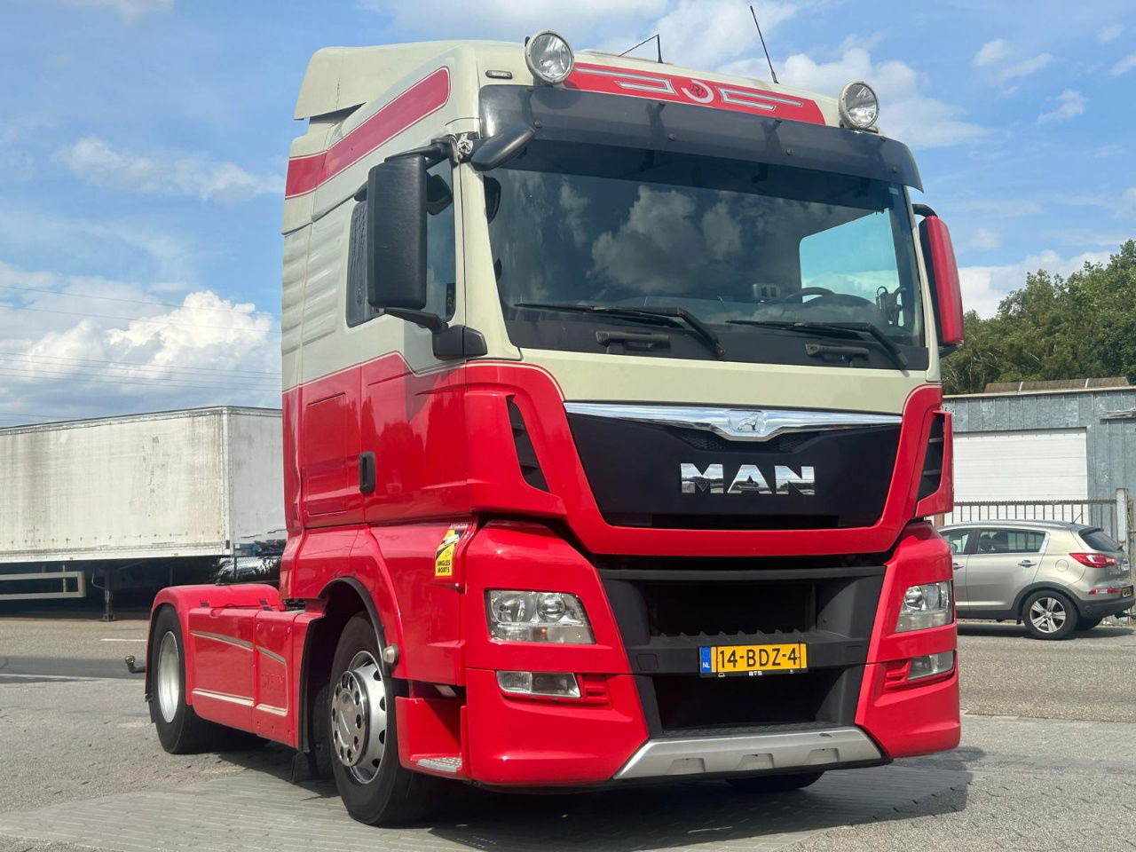 MAN TGX / bj. 2014 / automaat, 12v / APK - Vetopöytäauto: kuva MAN TGX / bj. 2014 / automaat, 12v / APK - Vetopöytäauto MAN TGX / bj. 2014 / automaat, 12v / APK - Vetopöytäauto: kuva MAN TGX / bj. 2014 / automaat, 12v / APK - Vetopöytäauto