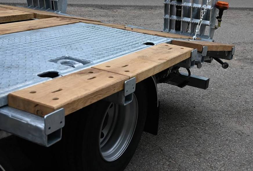 Cynkomet Plattformauflieger / Trailer / Remorque / Rimorchio a piattaforma / Remolque de plataforma / Прицеп для перевозки техники / Przyczepa maszynowa RM-240 18 t - Maatalous lavaperävaunu: kuva Cynkomet Plattformauflieger / Trailer / Remorque / Rimorchio a piattaforma / Remolque de plataforma / Прицеп для перевозки техники / Przyczepa maszynowa RM-240 18 t - Maatalous lavaperävaunu Cynkomet Plattformauflieger / Trailer / Remorque / Rimorchio a piattaforma / Remolque de plataforma / Прицеп для перевозки техники / Przyczepa maszynowa RM-240 18 t - Maatalous lavaperävaunu: kuva Cynkomet Plattformauflieger / Trailer / Remorque / Rimorchio a piattaforma / Remolque de plataforma / Прицеп для перевозки техники / Przyczepa maszynowa RM-240 18 t - Maatalous lavaperävaunu