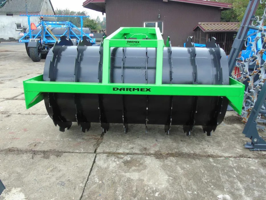 Darmex Silowalze / Silage compaction roller / Rouleau de l’ensilage / Rullo /Rodillo / Wał do gniecenia pryzm 2,2 m - Jyrä - maanviljely: kuva Darmex Silowalze / Silage compaction roller / Rouleau de l’ensilage / Rullo /Rodillo / Wał do gniecenia pryzm 2,2 m - Jyrä - maanviljely Darmex Silowalze / Silage compaction roller / Rouleau de l’ensilage / Rullo /Rodillo / Wał do gniecenia pryzm 2,2 m - Jyrä - maanviljely: kuva Darmex Silowalze / Silage compaction roller / Rouleau de l’ensilage / Rullo /Rodillo / Wał do gniecenia pryzm 2,2 m - Jyrä - maanviljely