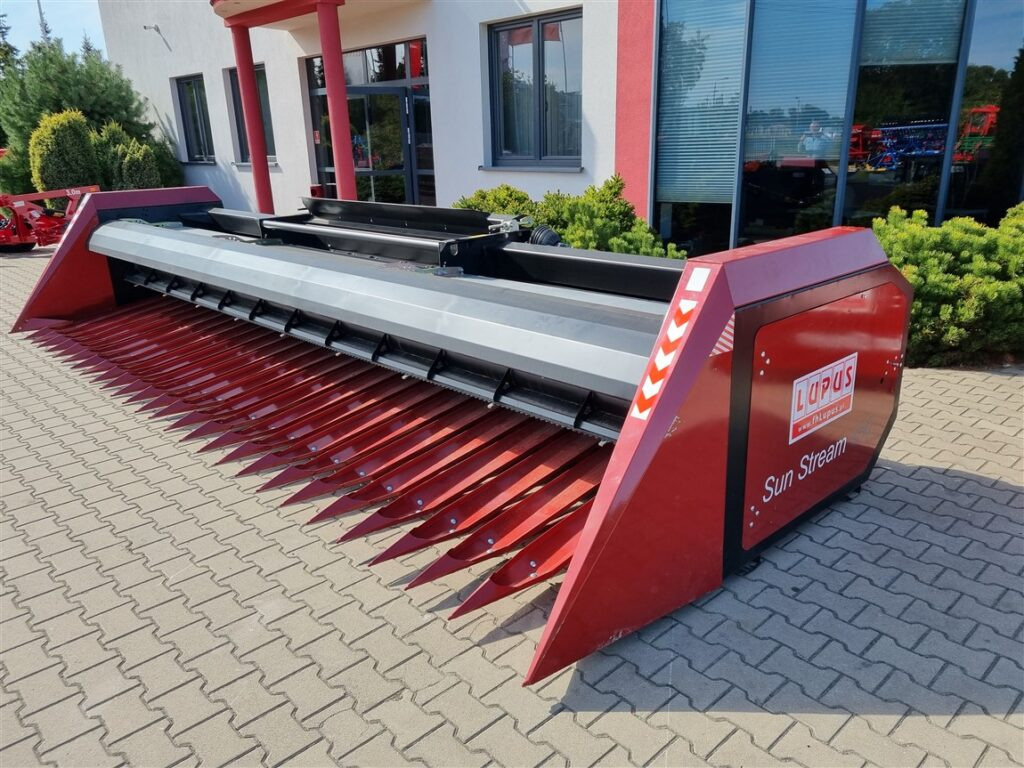 Lupus Sonnenblummenvorsatz / Sunflower harvester / Coupe à tournesol / Сosechadora / Macchina per la raccolta dei girasoli / Жатка для подсолнечника / Przystawka do słonecznika 6,5 m - Korjuukone - auringonkukka: kuva Lupus Sonnenblummenvorsatz / Sunflower harvester / Coupe à tournesol / Сosechadora / Macchina per la raccolta dei girasoli / Жатка для подсолнечника / Przystawka do słonecznika 6,5 m - Korjuukone - auringonkukka Lupus Sonnenblummenvorsatz / Sunflower harvester / Coupe à tournesol / Сosechadora / Macchina per la raccolta dei girasoli / Жатка для подсолнечника / Przystawka do słonecznika 6,5 m - Korjuukone - auringonkukka: kuva Lupus Sonnenblummenvorsatz / Sunflower harvester / Coupe à tournesol / Сosechadora / Macchina per la raccolta dei girasoli / Жатка для подсолнечника / Przystawka do słonecznika 6,5 m - Korjuukone - auringonkukka