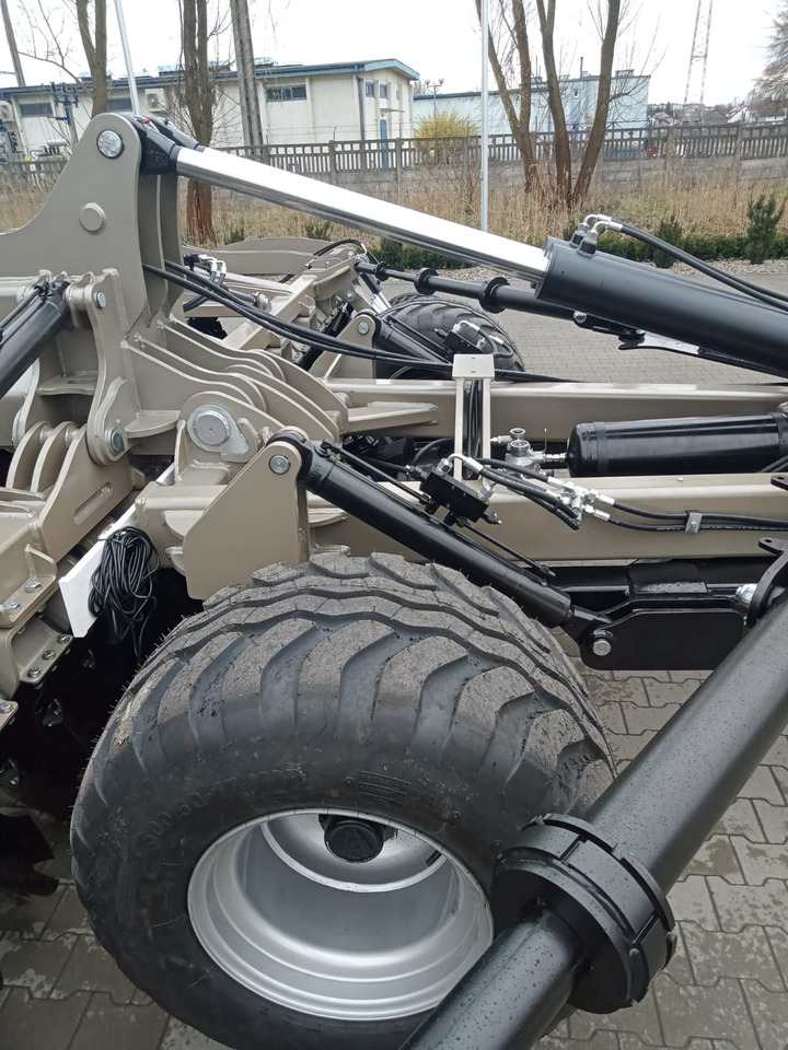 Uusi Lautasäes ROLEX Scheibenegge / Disc harrow / Dechaumeur à disques / Erpice a dischi / Grada de discos /Дисковая борона / Brona talerzowa 8 m: kuva Uusi Lautasäes ROLEX Scheibenegge / Disc harrow / Dechaumeur à disques / Erpice a dischi / Grada de discos /Дисковая борона / Brona talerzowa 8 m